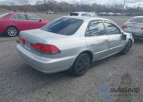 2002 Honda Accord 2.3 Lx z USA, uszkodzony, nr VIN 1HGCG56482A029616
